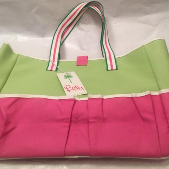Lilly Pulitzer Handbags - NEW $135 Lilly Pulitzer Sandpiper tote Canvas Bag